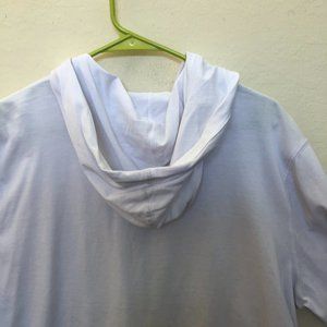 Oleg Cassini Womens White Sweatshirt